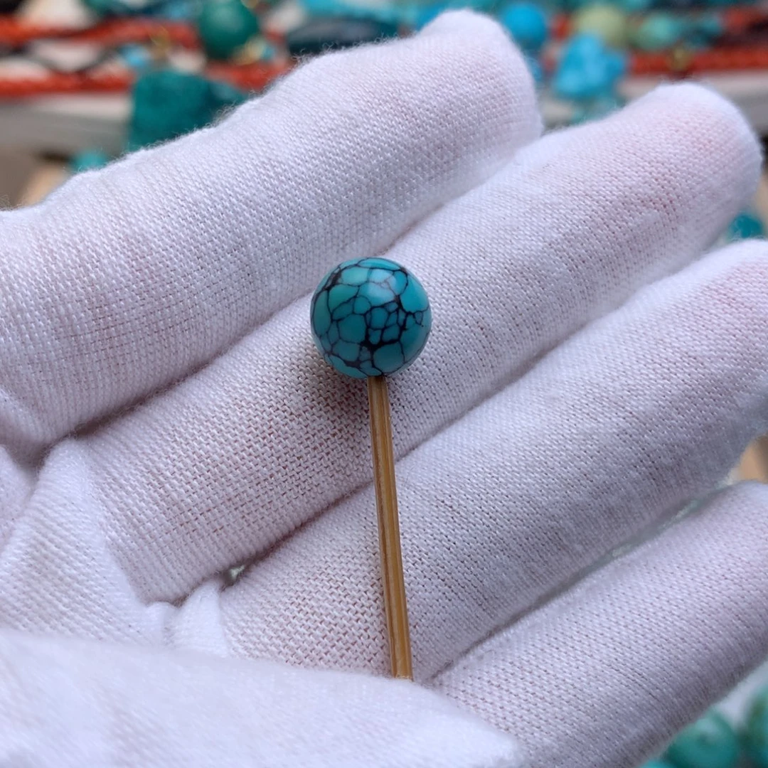 虎***哥绿松石未镶嵌珠宝奇石