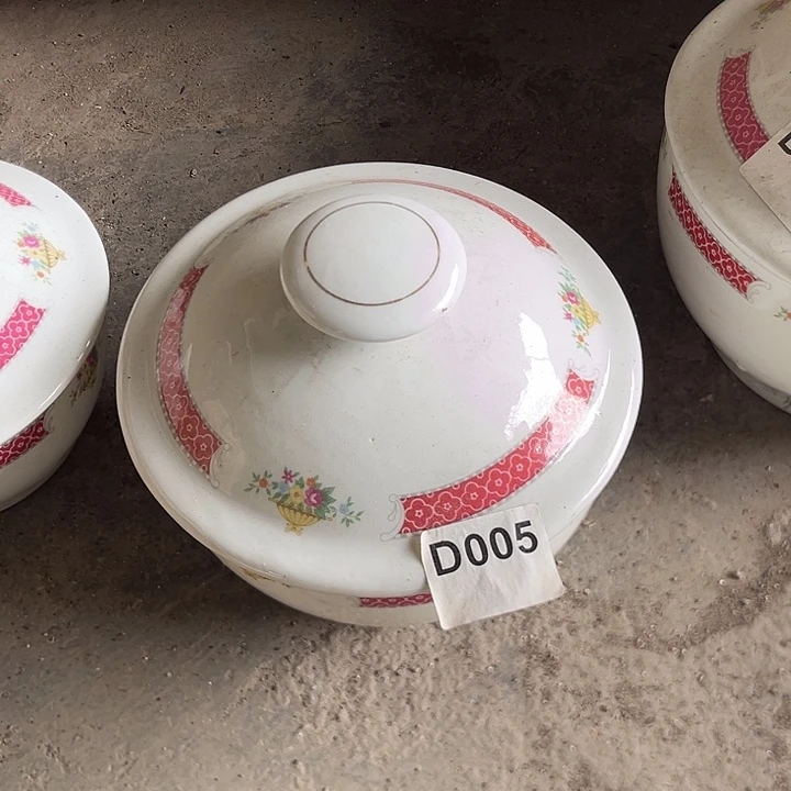 八九十年代高岭土盘碗碟有矿点D005