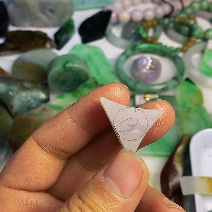 翡翠散珠天然翡翠A货挂件