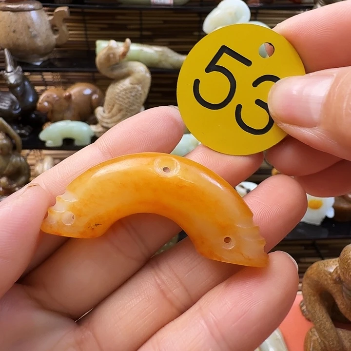 和田玉未镶嵌车挂