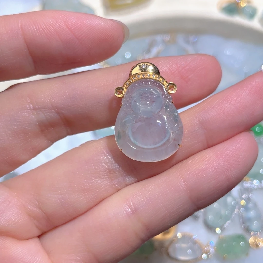 翡翠颈饰18K金镶嵌翡翠