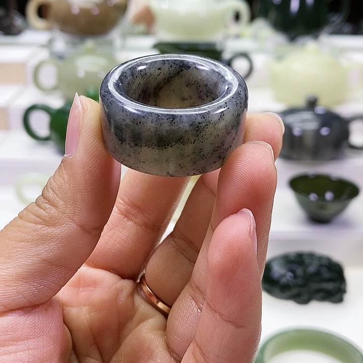 未镶嵌和田玉挂件扳指