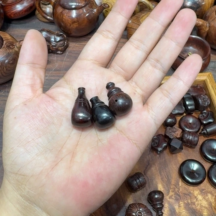 石***人木小件物品的销售