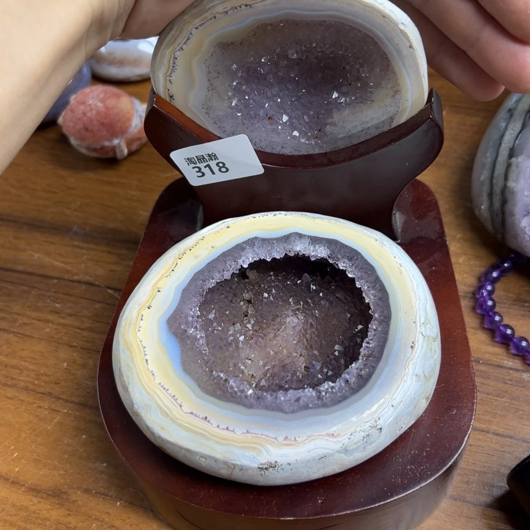 玛瑙/玉髓珠宝奇石未镶嵌东****貂