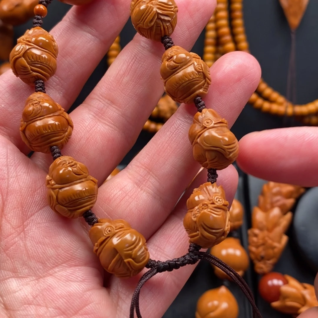 橄榄核手串小财神