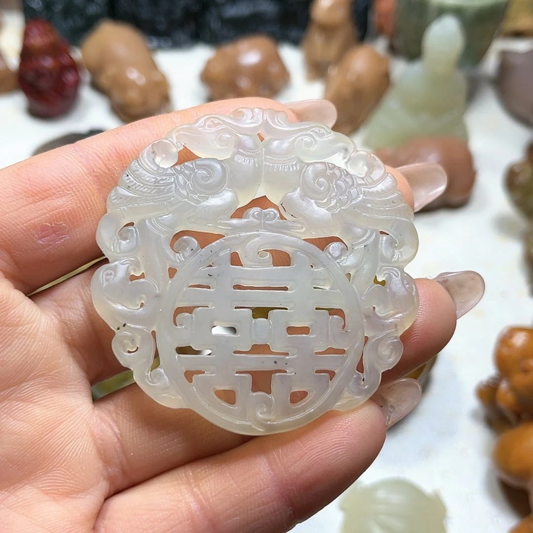 白玉菩提吊坠白玉菩提吊坠