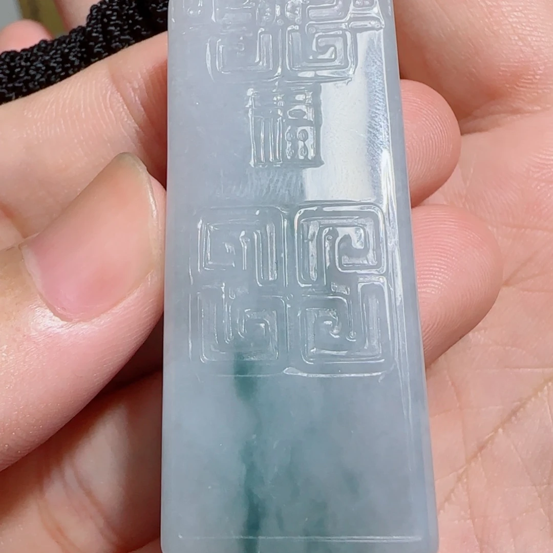 翡翠未镶嵌颈饰无事柱