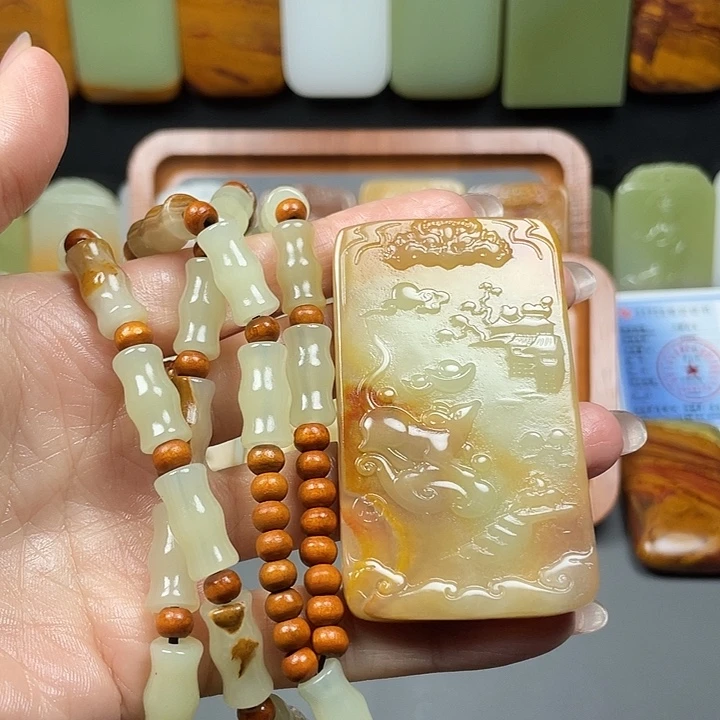 光***A生肖鼠千手观音菩萨玉石吊坠