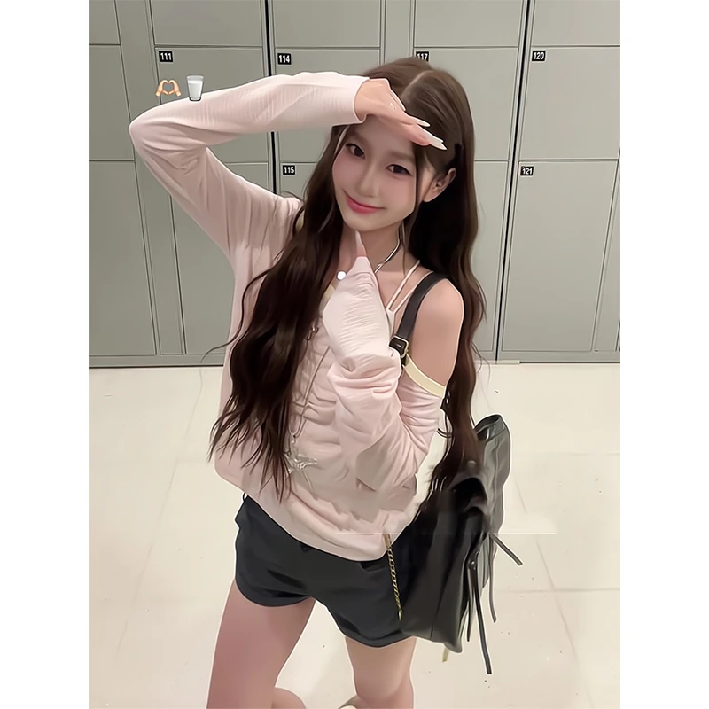 纯欲甜辣妹粉色斜肩长袖T恤早秋季新款小众气质宽松显瘦薄款上衣