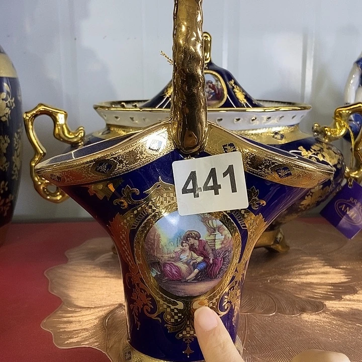 瓷片瑕疵……………………………………