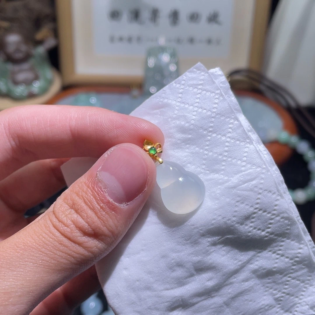 翡翠18K金镶嵌颈饰吊坠37