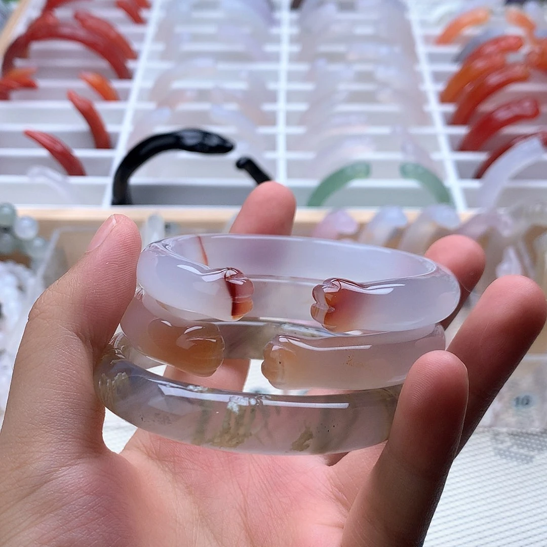 玛瑙/玉髓手镯未镶嵌