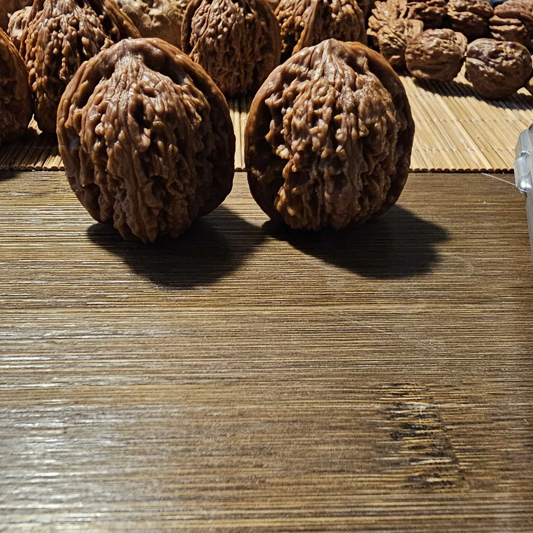 全品麻核桃南疆石高腰炮弹装文玩核桃