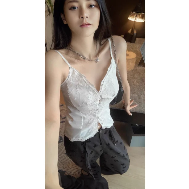 2025春夏薄款白色蕾丝新中式内搭吊带醋酸打底通勤修身背心女外穿
