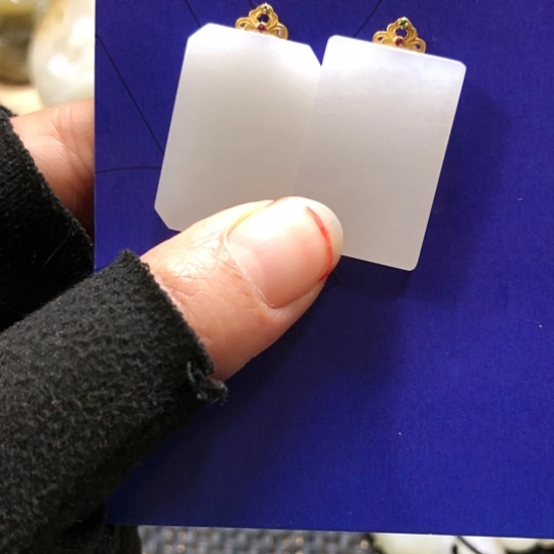 【闪购商品】和田玉颈饰18K金镶嵌