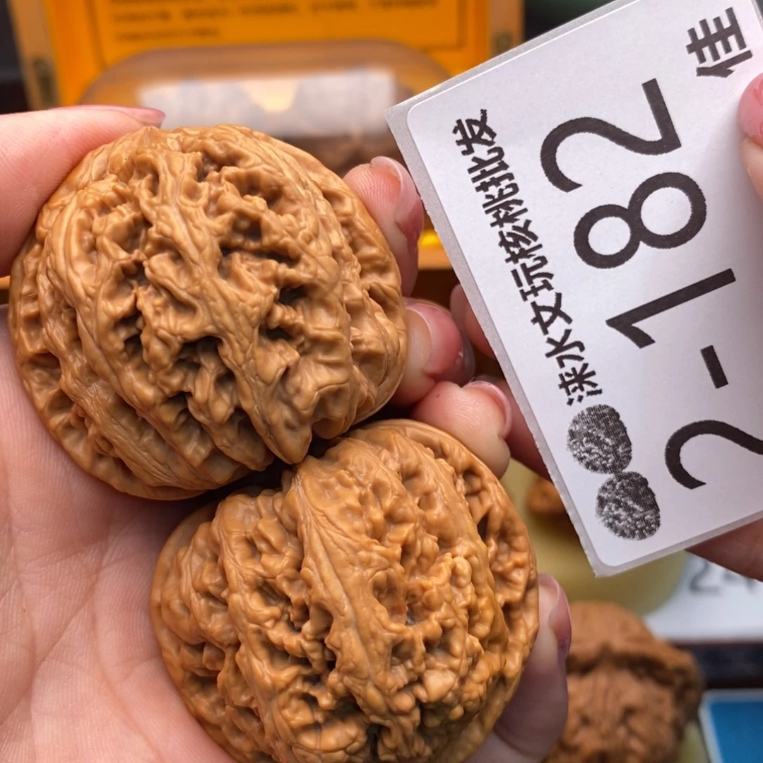 文玩核桃把件43粗筋