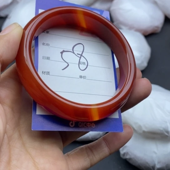 石英质玉未镶嵌手镯