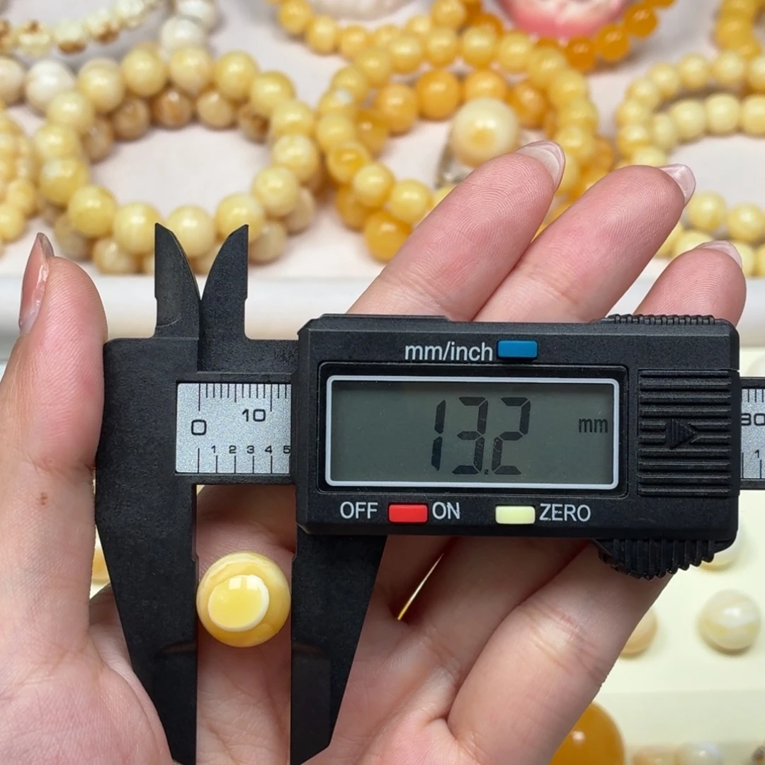 琥珀未镶嵌颈饰焦皮浓橘底荷包蛋单珠