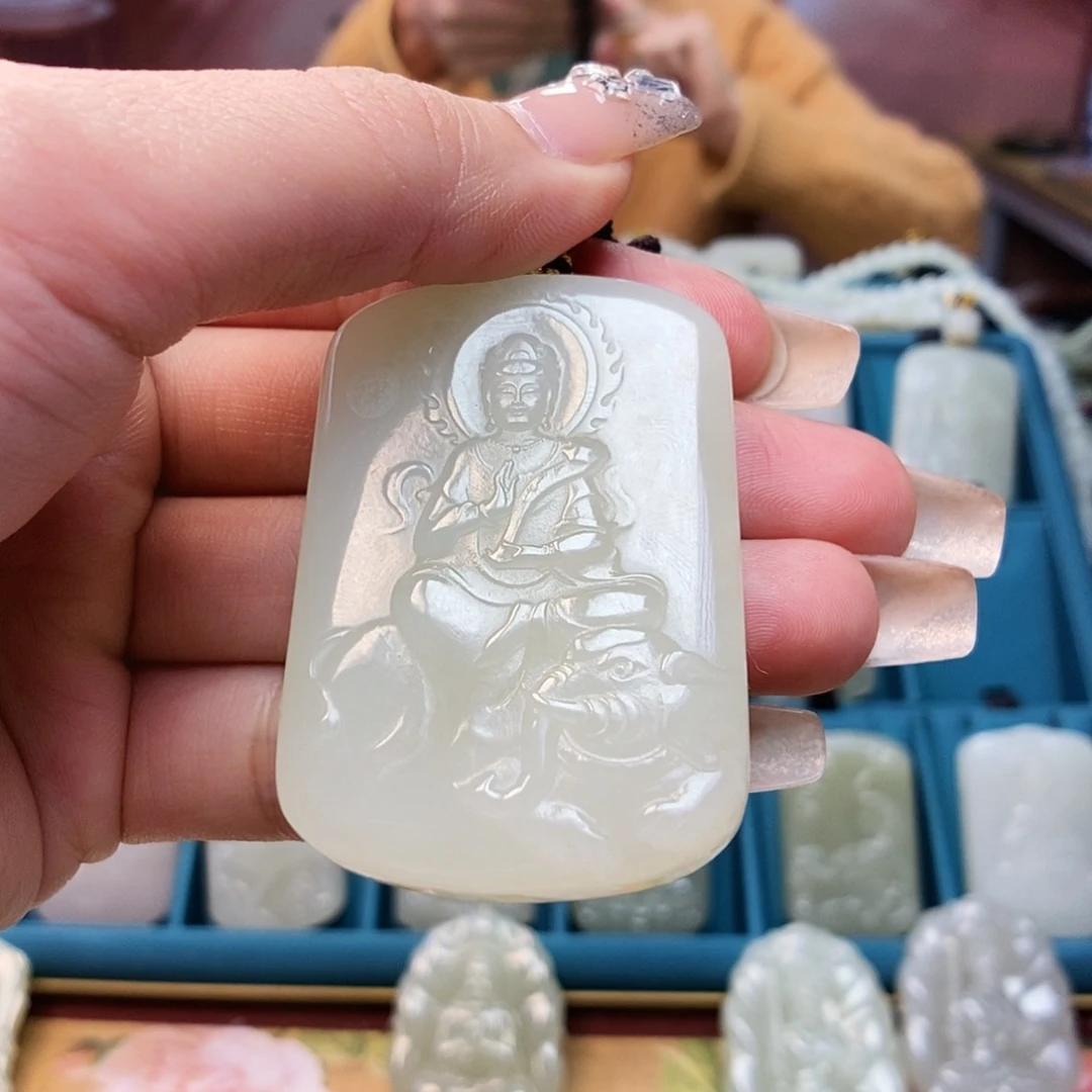 和田玉颈饰未镶嵌用****4