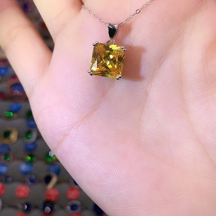 银S925镶嵌吊坠(赠链)黄晶吊坠