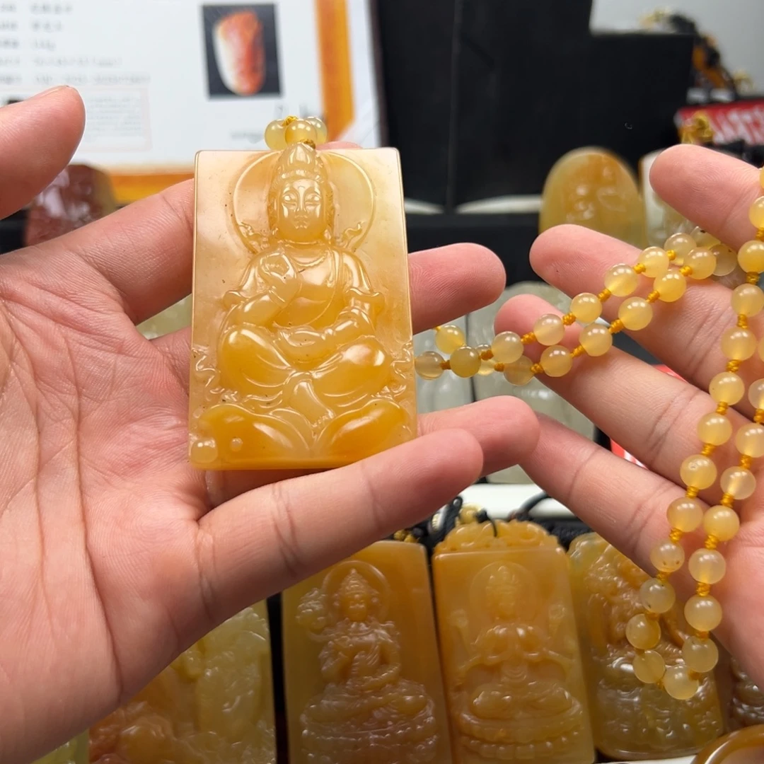 未镶嵌石英质玉(黄龙玉)多样性发货,发其一