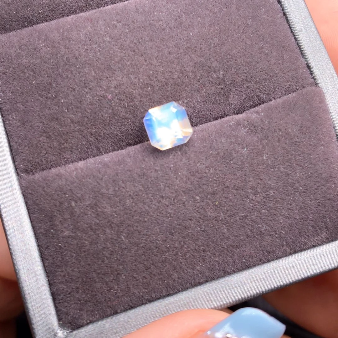 月光石裸石未镶嵌光**箭