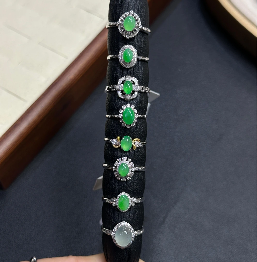 翡翠戒指1件-18K金-多样性发货只发一件-A32-BK|CXQ1