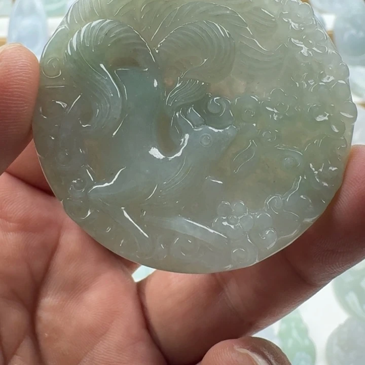 翡翠未镶嵌颈饰天然缅甸A货翡翠