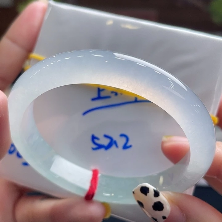 未镶嵌手镯翡翠52.4贵妃