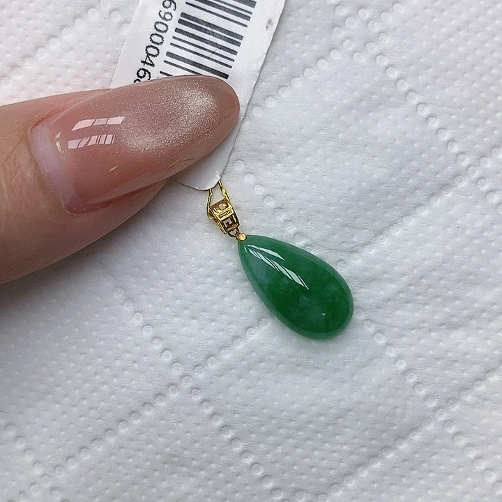 颈饰18K金镶嵌翡翠