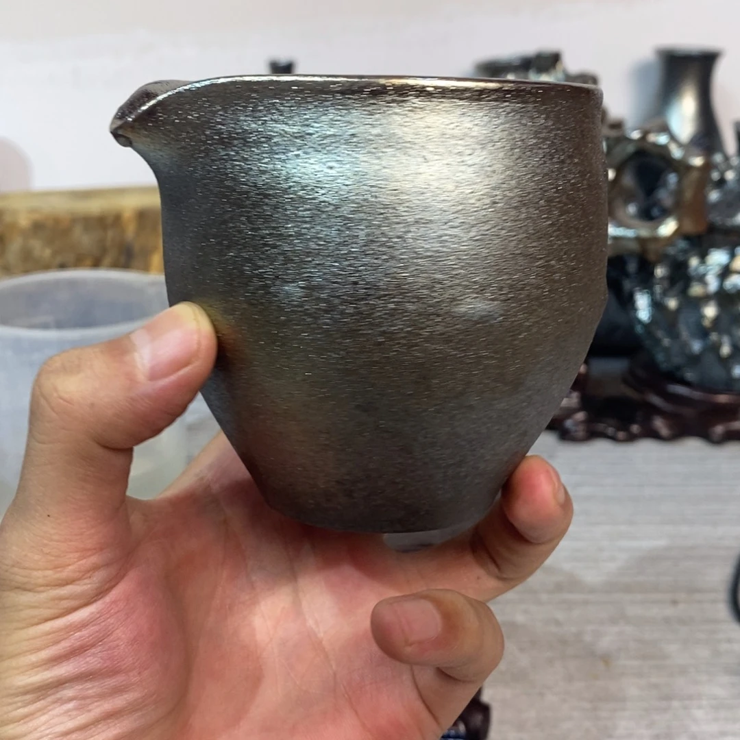 F***I云南建水紫陶柴烧公道杯