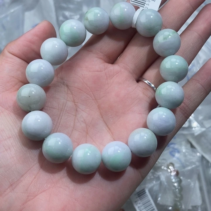 翡翠未镶嵌颈饰123