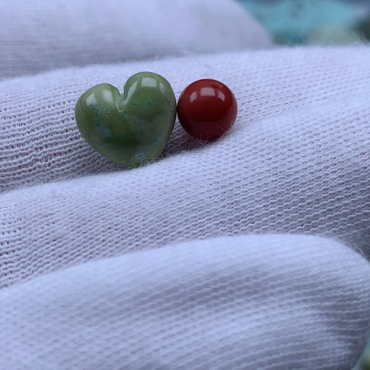 未镶嵌南红玛瑙珠宝奇石