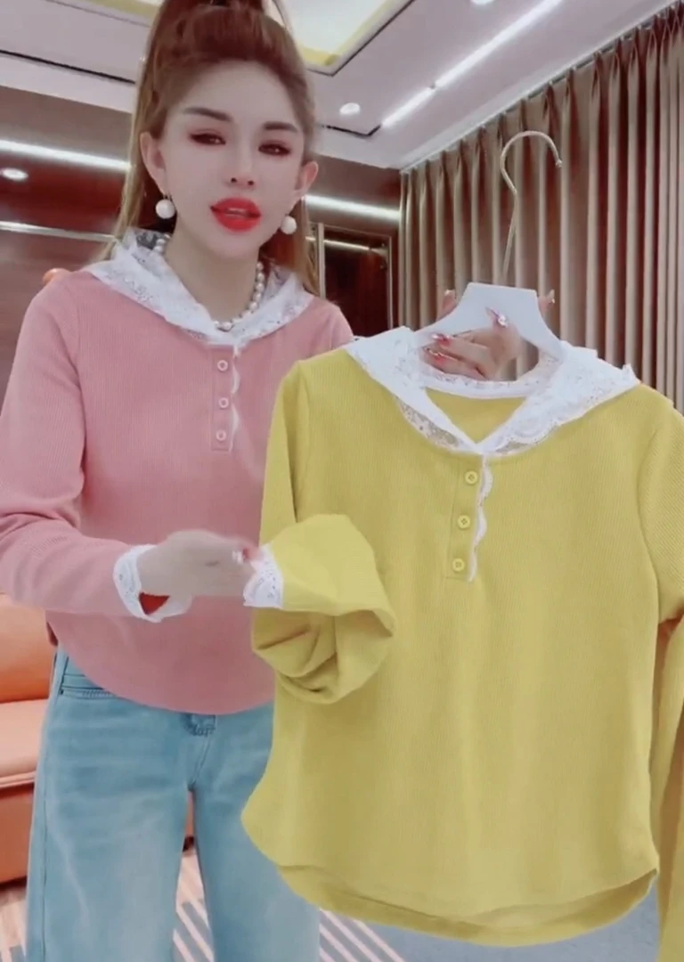 蕾丝拼接常规连帽长袖T恤娃娃领套装气质打底衫百搭减龄