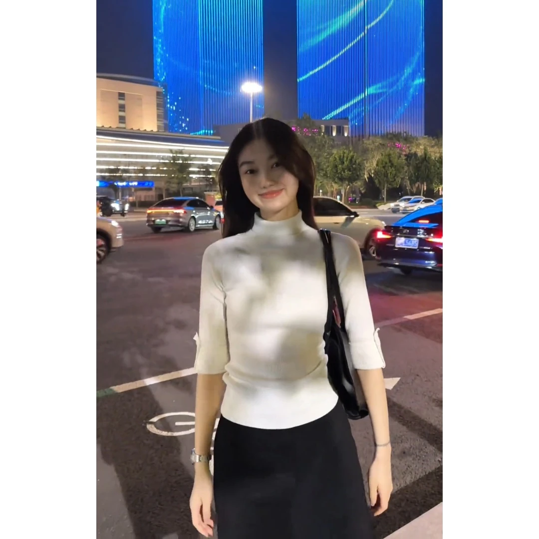 MARIE.COCO白色半高领打底衫上衣t恤百搭半身裙女清冷系衣服套装