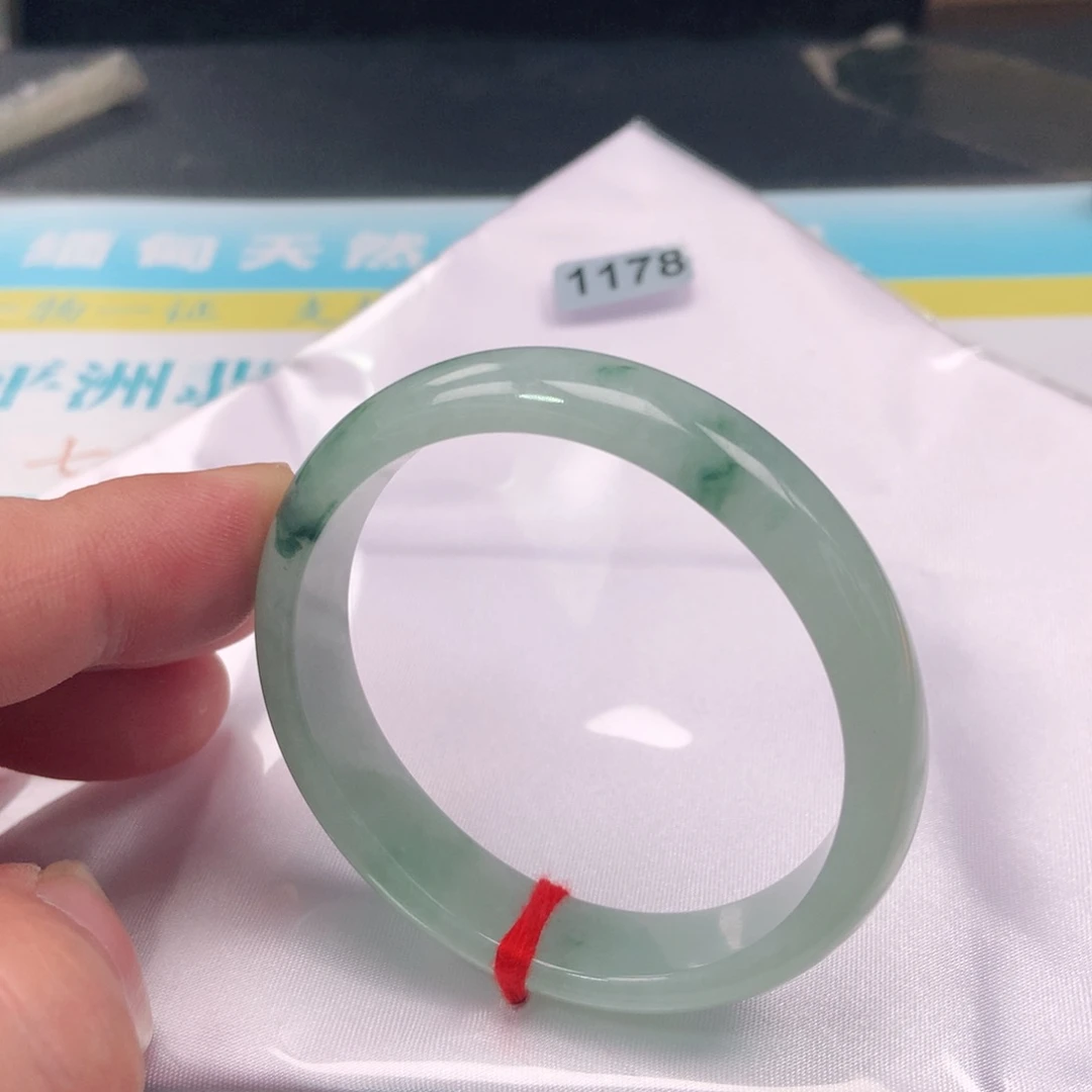 翡翠手镯（贵妃镯）未镶嵌1178号