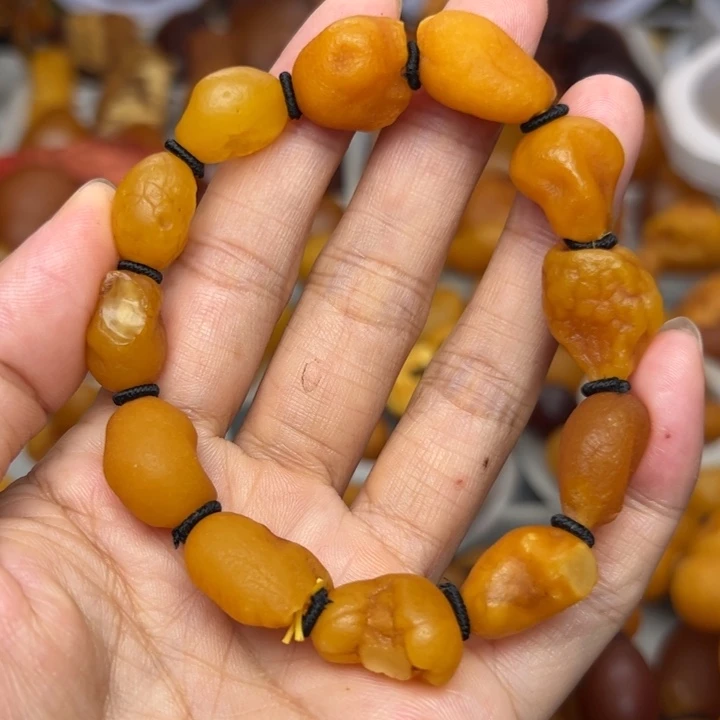 琥珀颈饰未镶嵌天然蜜蜡