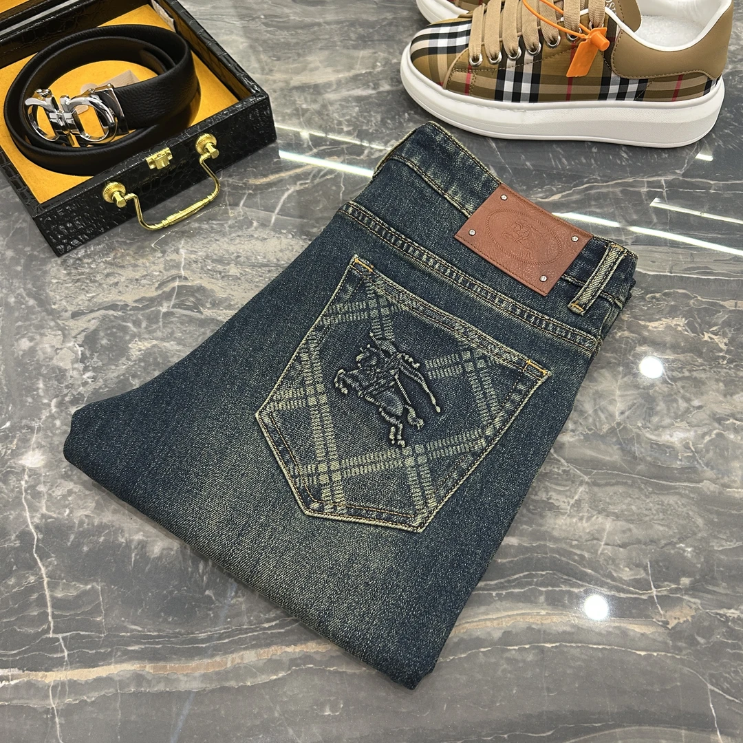 （战马85519）秋冬新款男士欧货时尚百搭轻奢中腰小直筒洗水牛