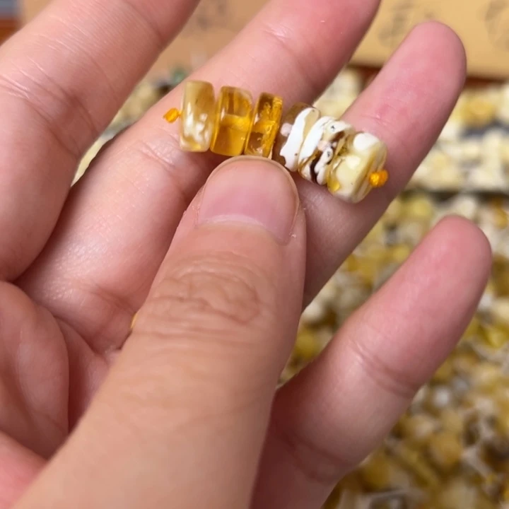 蜜蜡未镶嵌裸石9.2mm一组