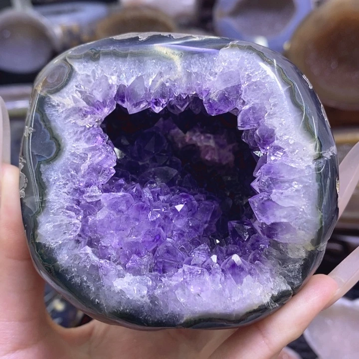 未镶嵌珠宝半成品紫晶抛光洞