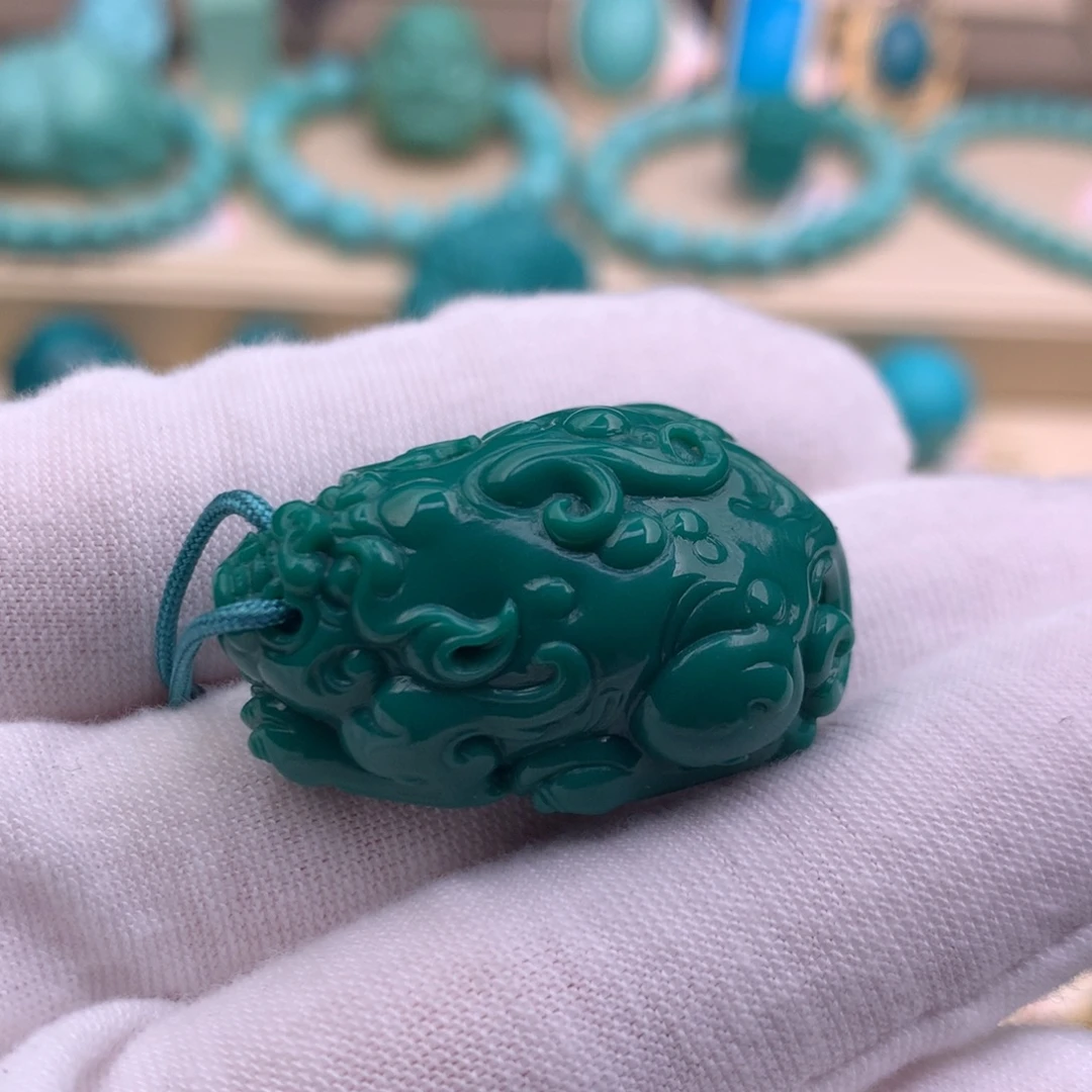 绿松石未镶嵌珠宝奇石