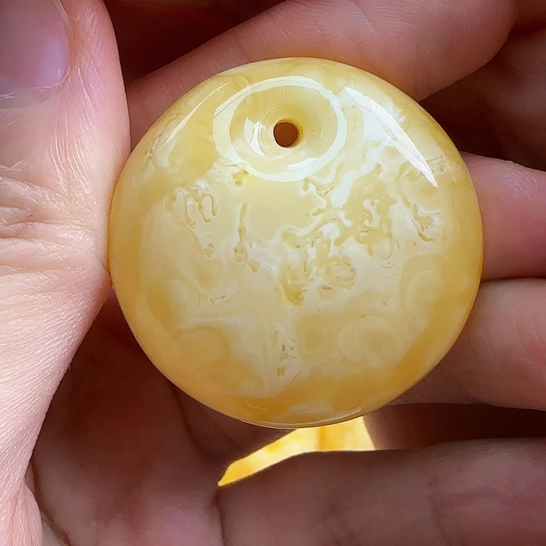 蜜蜡未镶嵌珠宝奇石