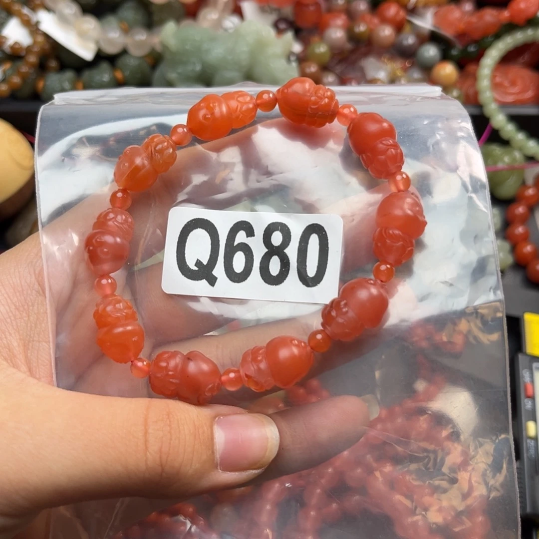南红玛瑙未镶嵌珠宝奇石