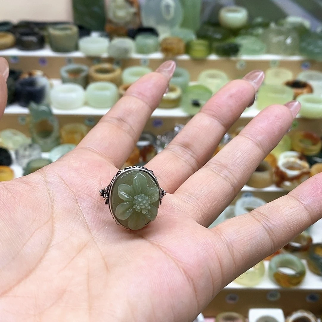 岫玉未镶嵌天然玉石永*