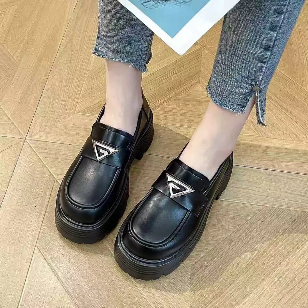 21359真皮乐福简约百搭休闲小皮靴