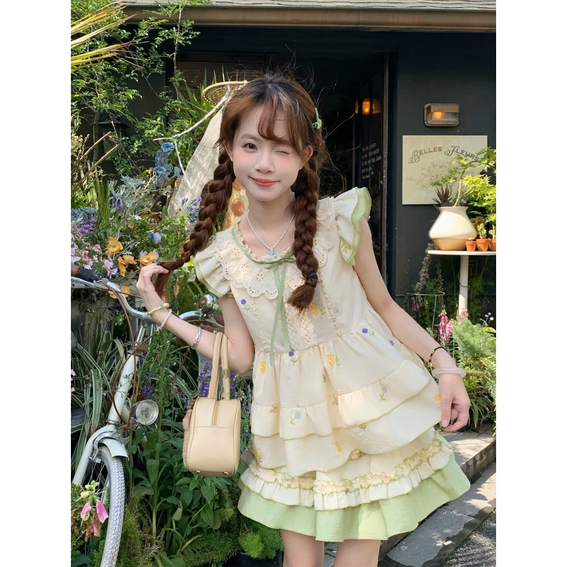 绿野精灵 sinsingirl 花朵刺绣上衣半身裙子 绿色系