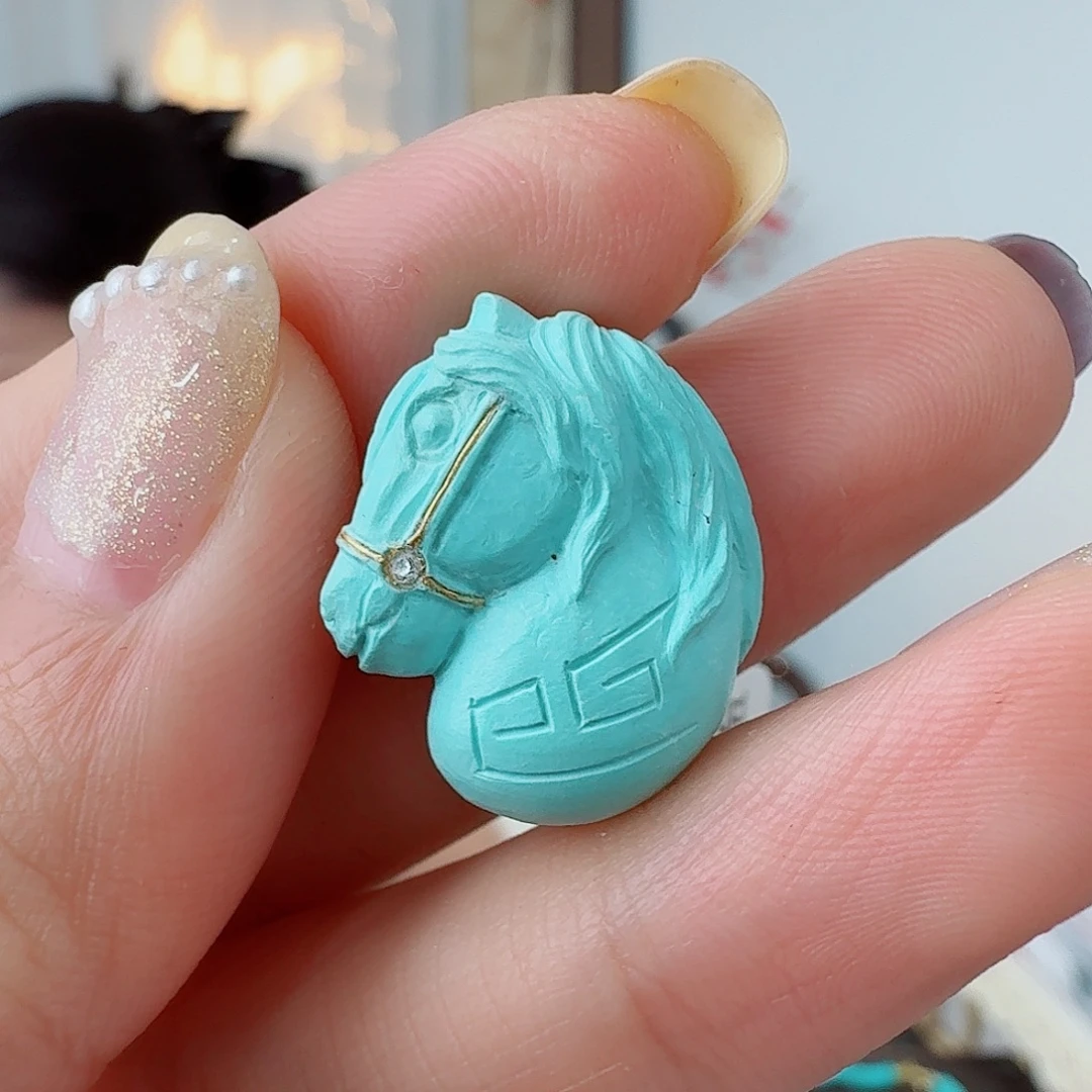 绿松石未镶嵌珠宝奇石