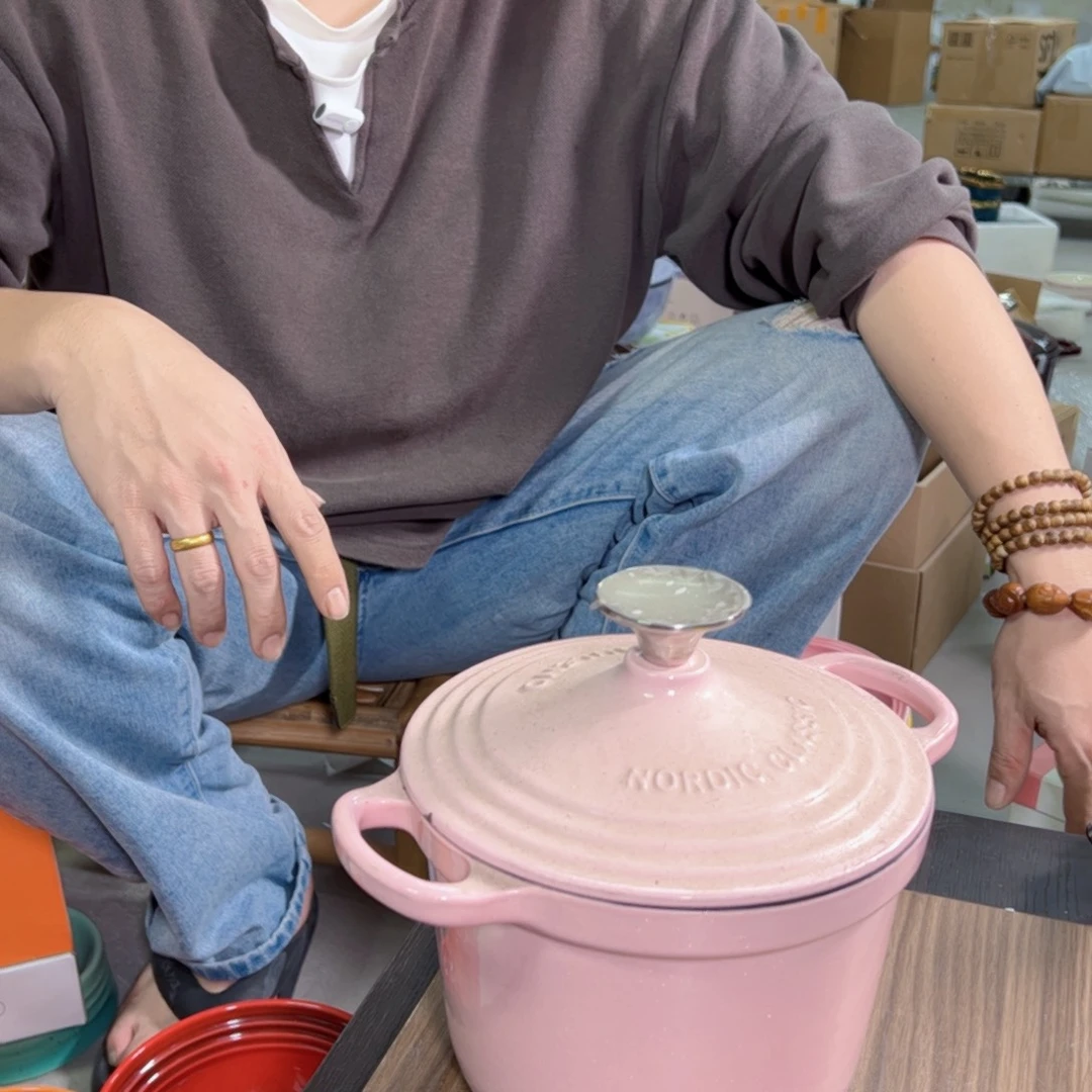 陶瓷18粉色饭斧深锅