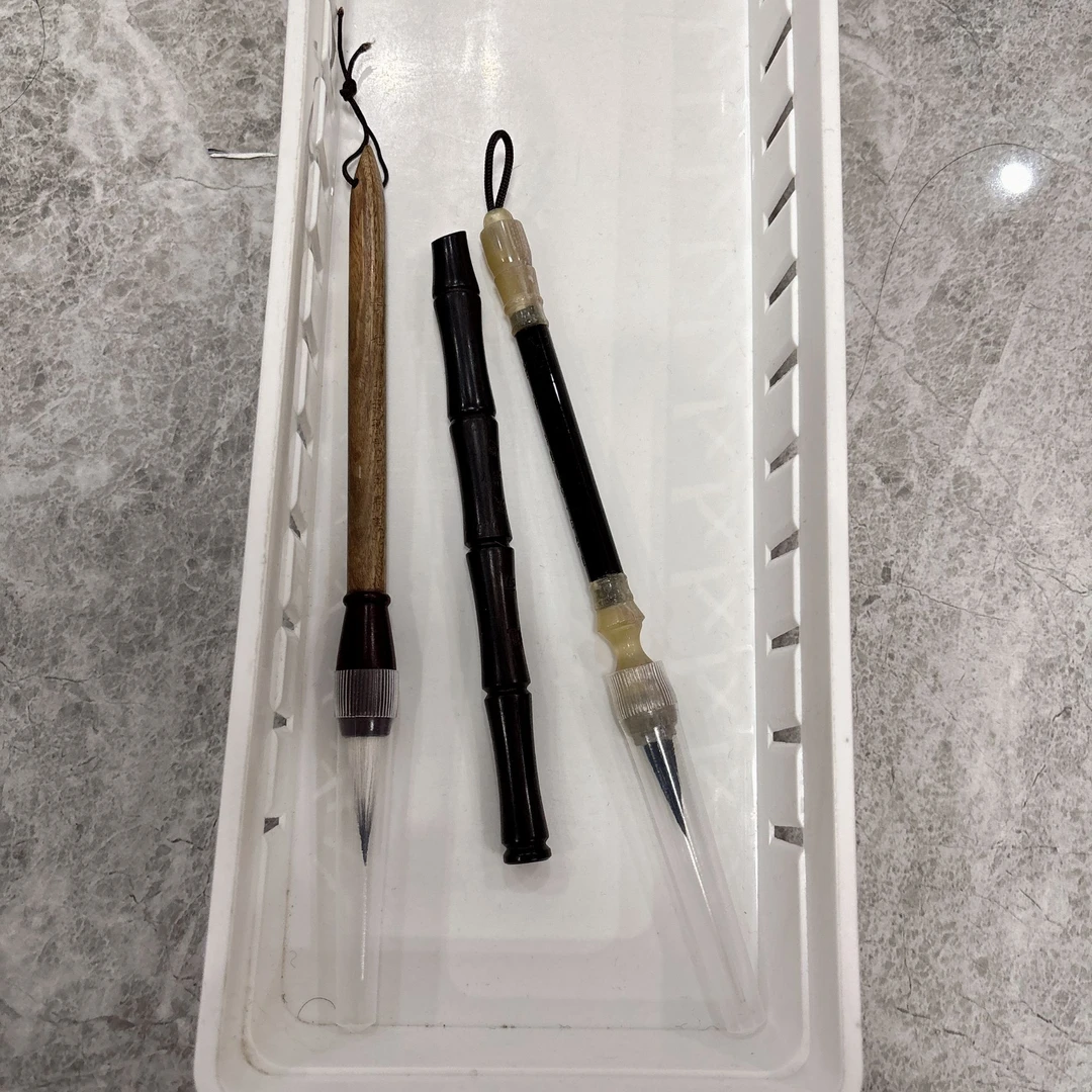 A861号  高货小楷毛笔3支（清水试笔，沾墨不退）