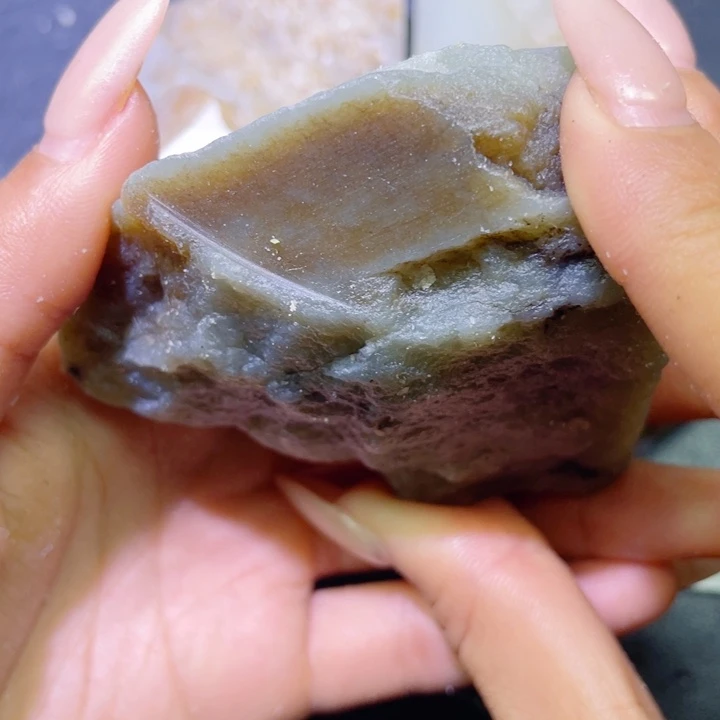 和田玉未镶嵌珠宝半成品